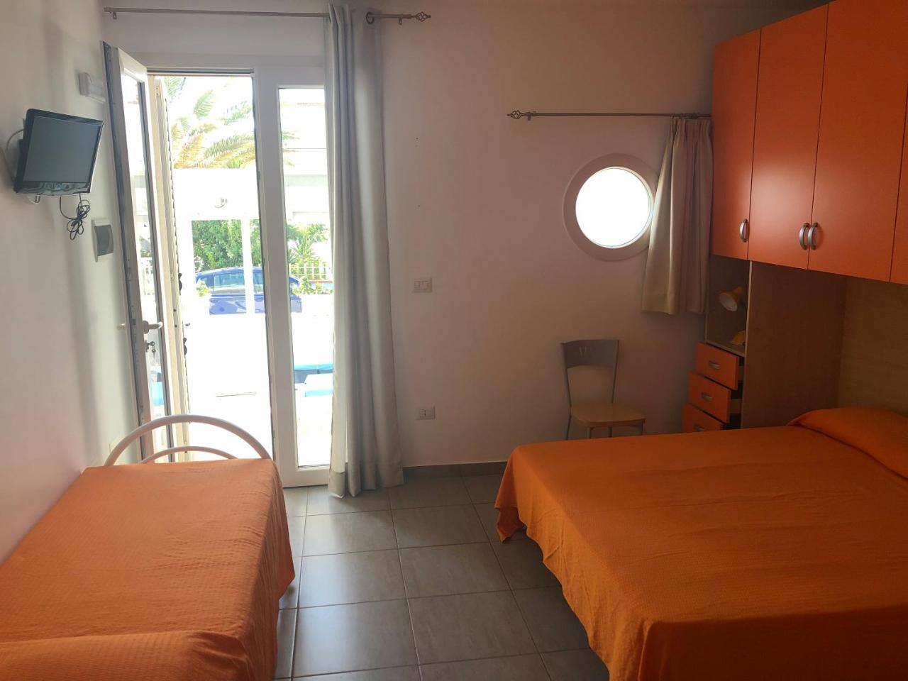 B&B Tramonti Del Sud 莱切 外观 照片